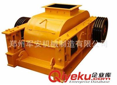 鄭州軍安機(jī)械 專業(yè)生產(chǎn)銷售對(duì)輥式破碎機(jī)及青石破碎機(jī)，價(jià)格合理，品質(zhì)可靠